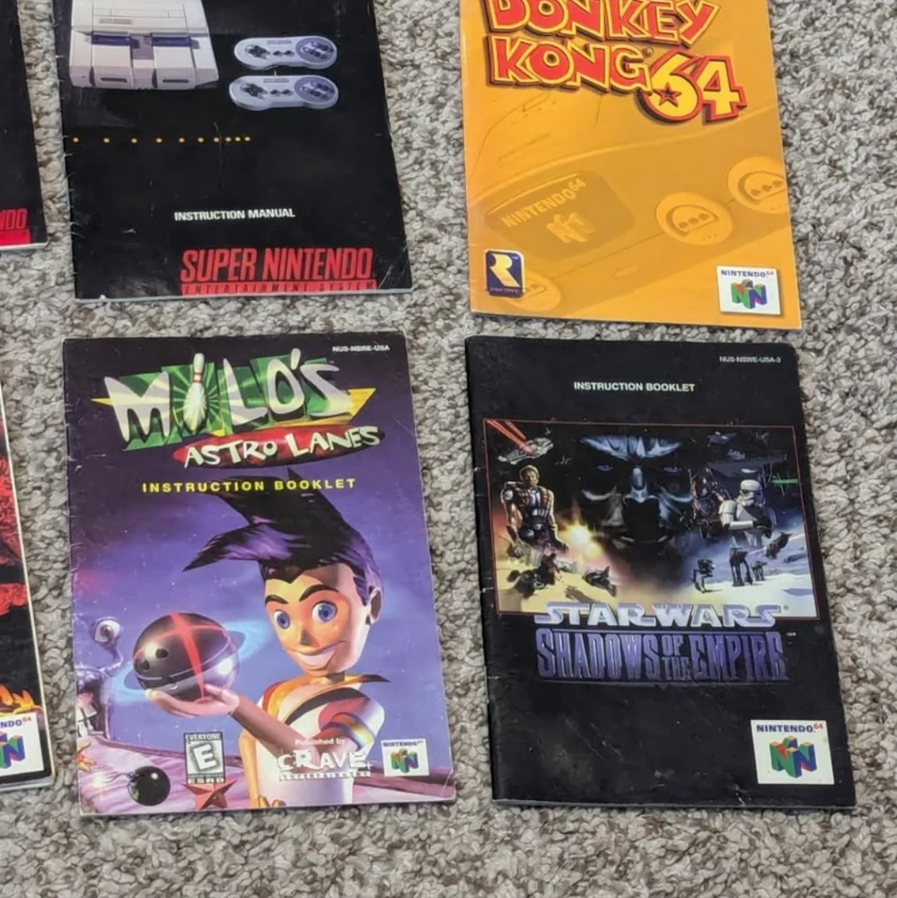 Lot of 8 Nintendo retro game manuals